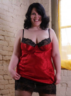 Voluptuous Maddy Elektra